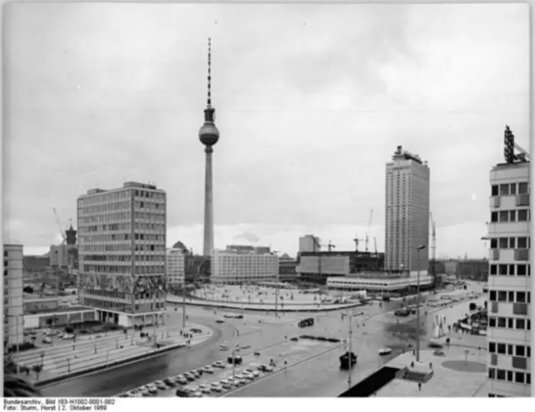 Alexanderplatz, Com'era, Com'è. Dal 1796 Ad Oggi. Le Foto - Berlino ...