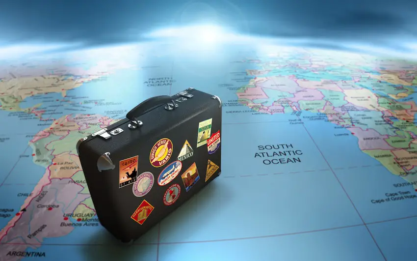 Erasmus Foto di copertina (C )Wilerson S Andrade Globe-Map-Suitcase-Travel-1800x2880 - CC BY SA 2.0