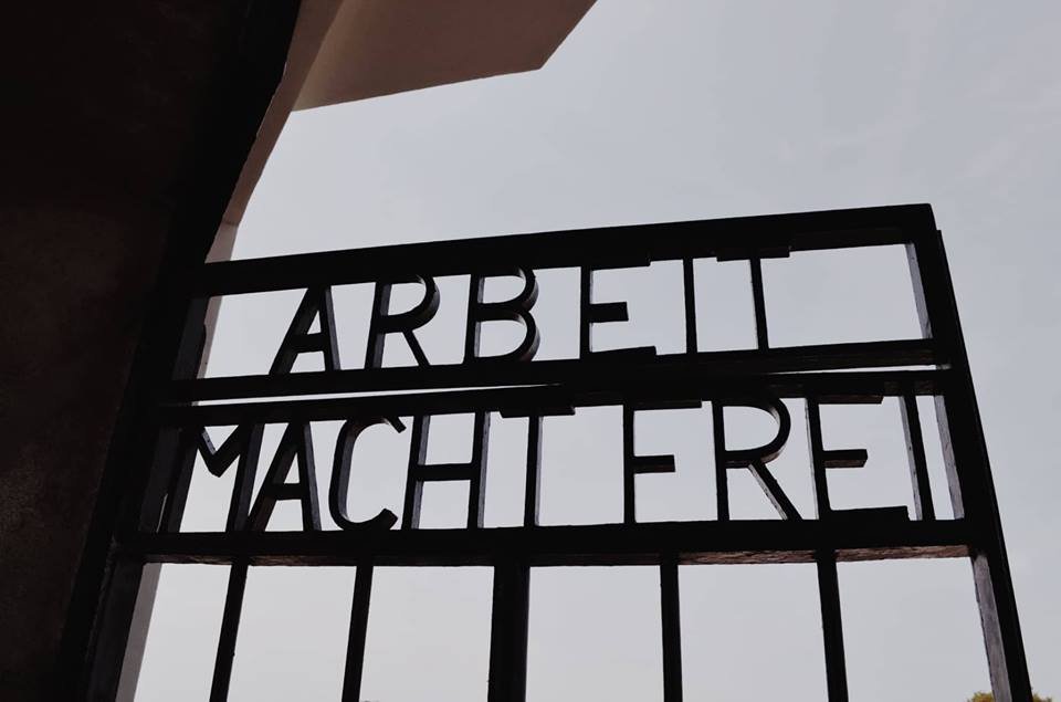 © Maria Assunta Vitale - Ingresso nel campo di concentramento di Sachsenhausen