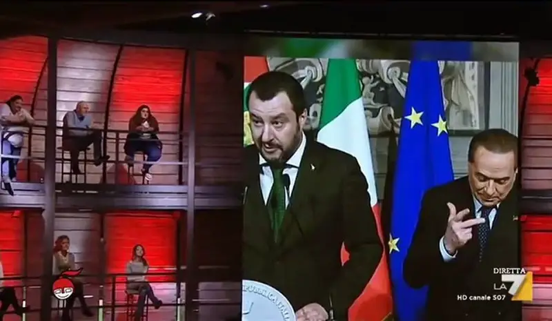 Foto di copertina: © video Youtube, L'intervista al leader della Lega Matteo Salvini LA7
