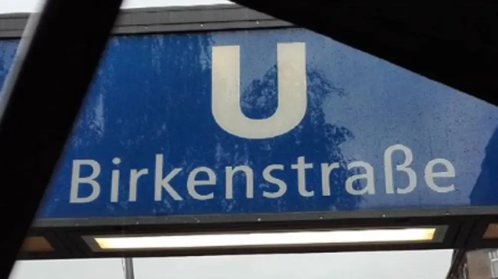 Birkenstraße hotspot dell'eroina https://www.instagram.com/p/BlH3t8QBziE/?hl=it&tagged=birkenstrasse