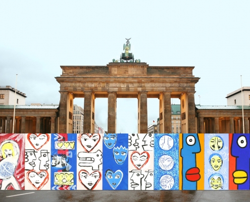 muro di Berlino,https://www.facebook.com/StreetArtBLN/photos/gm.463296764403079/2316843081734004/?type=3&theater, fonte facebook
