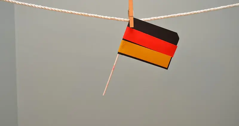 Germany flag, ©bradleypjohnson, https://www.flickr.com/photos/bradleypjohnson/15471238021/in/photolist-p7KT5a-bkB3kp-5occBX-8QuBvx-29XCmHV-9qvYxn-qcG3sJ-5ZUaQD-BWzizE-HiEpjF-3ekY64-dJThZh-2cg1EU3-gR65S-BESmYB-acaiFZ-FsfEm-9ZdLv1-6qjs44-4bsSQy-5kYQSN-9a5for-hvMpY4-JXHBSn-6sW4zL-LePaHC-5wgwxj-6g1E8K-4fvkR7-oSnybL-9QfPd5-pz9948-349puM-29yVznf-29yVAd3-pPziL5-Q8EaW-7XuqNC-24uTBAm-2cg1GrG-2cg1E3o-QK19x-oeu9Ua-2ZcER-d9YE3g-4Sn1Pi-9ZdJNS-oHiG7H-qZZDgt-J6QAGu/