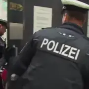 Polizei, screenshot, https://www.youtube.com/watch?v=7Y2YSqo6TvQ