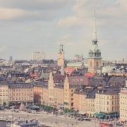 Stoccolma, Pixabay CC0, https://pixabay.com/it/photos/stoccolma-citt%C3%A0-paesaggio-urbano-336560/ https://berlinomagazine.com/wp-content/uploads/2020/04/stockholm-336560_1280.jpg