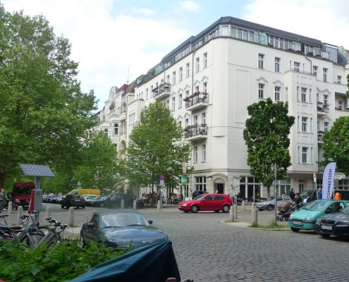 Bötzowviertel - https://commons.wikimedia.org/wiki/File:Hufelandstr._Ecke_B%C3%B6tzowstr..jpg Copyright Gerhard Zilg