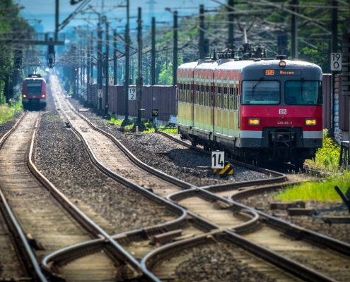 S-Bahn da Pixabay https://pixabay.com/it/photos/ferroviaria-treno-rotaie-s-bahn-4262017/