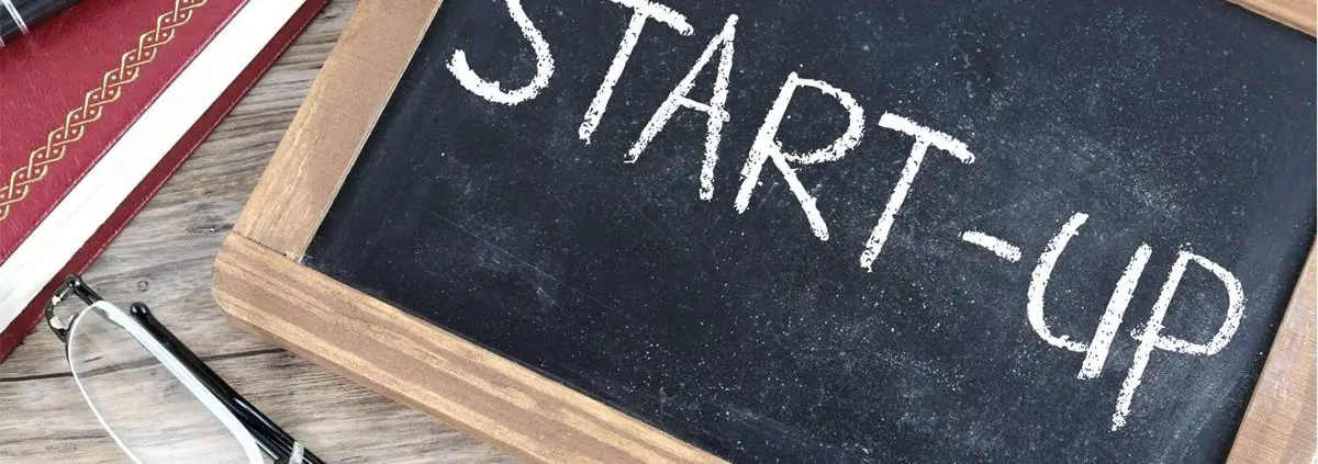 startup- https://www.picpedia.org/chalkboard/s/start-up.html Copyright Nick Youngson CC BY-SA 3.0