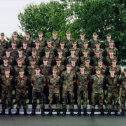 Soldati https://commons.wikimedia.org/wiki/File:Germany-Army-Platoon.jpg Copyright:Cappellmeister CC BY 2.0