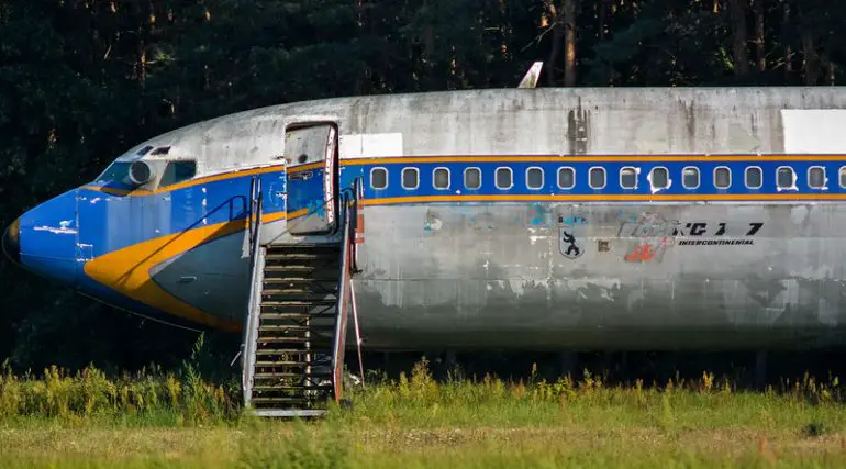 Tegels abandoned Boeing 707