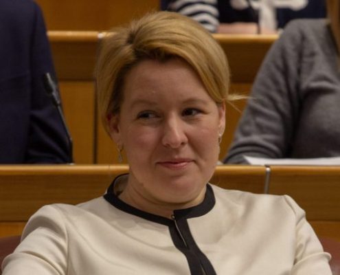 Ministra Giffey https://commons.wikimedia.org/wiki/File:2019-01-23_Franziska_Giffey_4431.jpg Copyright: ©Olaf Kosinsky CC BY-SA 3.0 DE