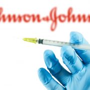 Vaccino Johnson & Johnson foto di Tim Reckmann da CCNull CC3.0 https://ccnull.de/foto/impfstoff-von-johnson-johnson/1085007
