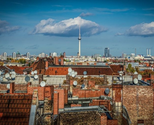 Berlino centri vaccinali, Pixabay https://pixabay.com/it/photos/berlino-citt%c3%a0-skyline-costruzione-4624520/ CC0