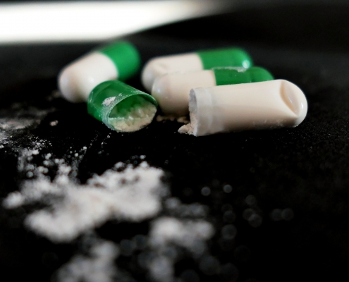 Drugs, moritz320 from Pixabay CC0