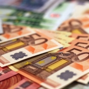 Soldi, Pixabay https://pixabay.com/it/photos/soldi-banconote-euro-banconota-1005477/ CC0
