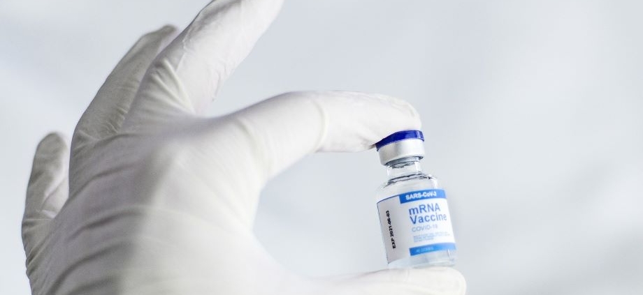 Vaccino, Pixabay https://pixabay.com/de/photos/impfung-coronavirus-medizinisch-6165772/ CC0