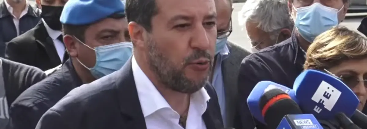 Gere contro Salvini, foto da Youtube, https://youtu.be/6KBHSeiulKc