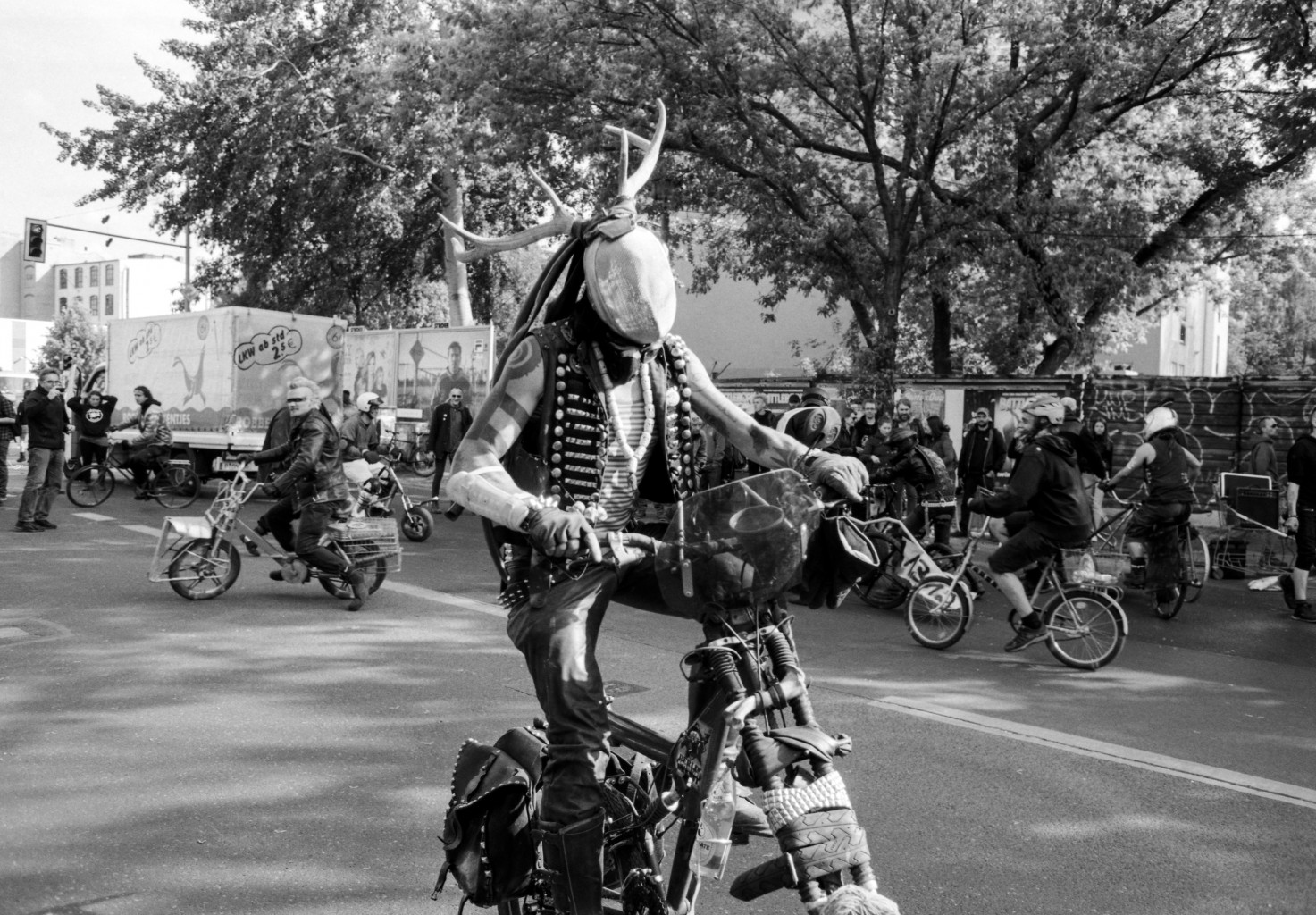 Bike Wars in Berlin Kreuzberg ©Christophe Gateau