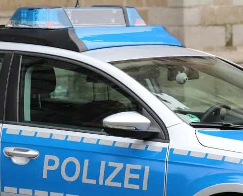 Sparatoria a Heidelberg Späti https://pixabay.com/it/photos/polizia-stradale-missione-974410/ CC0