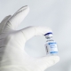 Terza dose vaccino anti-Covid presa da https://pixabay.com/it/photos/vaccino-coronavirus-medico-mano-6165772/ CC0