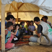 Rifugiati Siriani, CC BY-NC-ND 2.0, Foto di Oxfam Italia da flickr, https://www.flickr.com/photos/ucodep/15811583229