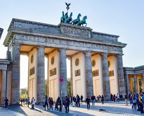 Turismo, Berlino, Porta di Brandeburgo ©nikolaus_bader da Pixabay https://pixabay.com/de/photos/brandenburgertor-berlin-5117579/