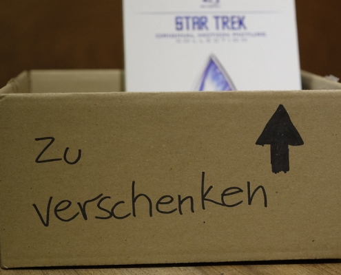 Box-zu-verschenken-mit-DVD © HDValentin | Flickr licence CC BY 2.0 https://www.flickr.com/photos/vbachem/50119057487