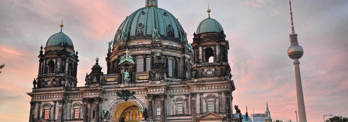 duomo, CC0, Public Domain, di athree23, da Pixabay, https://pixabay.com/it/photos/berlino-dom-cattedrale-di-berlino-2651607/