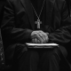 Scandalo cardinale Woelki (https://pixabay.com/it/photos/pronto-vicario-chiesa-religione-1153149/ - Pixabay License - CC 0)