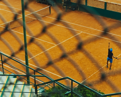 campi da tennis, cc0, foto di Dan Gold, da Unsplash