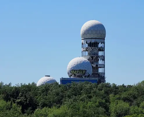 Teufelsberg vom Drachenberg, Jedesto, Creative Commons Attribution-Share Alike 4.0,https://commons.wikimedia.org/w/index.php?search=teufelsberg&title=Special:MediaSearch&go=Go&type=image
