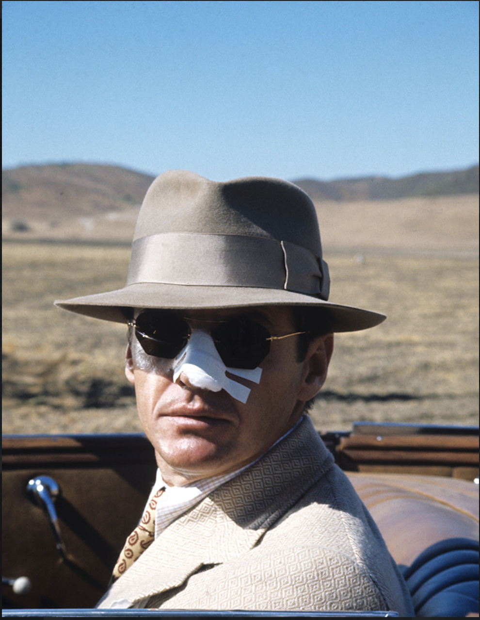 Una delle foto esposte alla mostra 'Hollywood'.Jack Nicholson nei panni di Jack Gittes in Chinatown di Roman Polanski in una foto di Steve Schapiro, Los Angeles 1974 ©Steve Schapiro