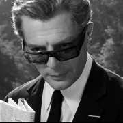 Marcello Mastroianni in una scena di 8 e 1/2 di Federico Fellini