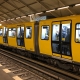 Berlino linea U6 2025, CC0 public domain, foto di Alexander J. Kleinjung da Pixabay, https://pixabay.com/it/photos/berlino-metropolitana-trasporto-3724691/