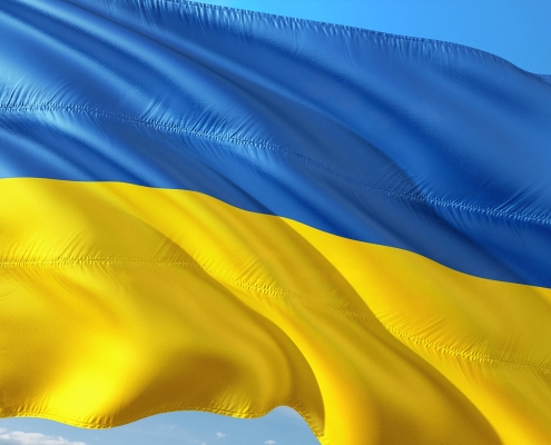 Ucraina Germania aiuti militari, CC0 public domain, foto di jorono da Pixabay, https://pixabay.com/it/photos/internazionale-striscione-bandiera-2684771/