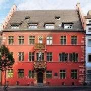 //commons.wikimedia.org/wiki/File:Haus_zum_Walfisch.jpg