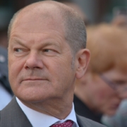 Olaf Scholz, Foto di Franz P. Sauerteig da Pixabay